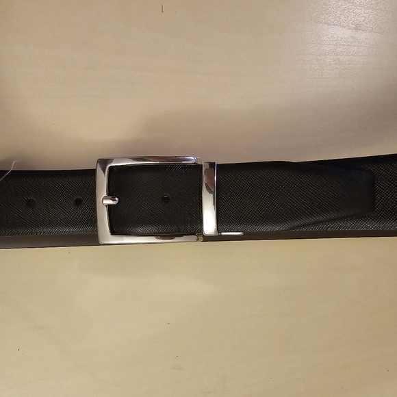 Barneys New York reversible leather belt size 42 black made in Italy width 1.5" - Picture 1 of 9